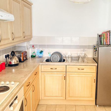 Ground Floor Central 1 Bed With Parking Абердин Экстерьер фото