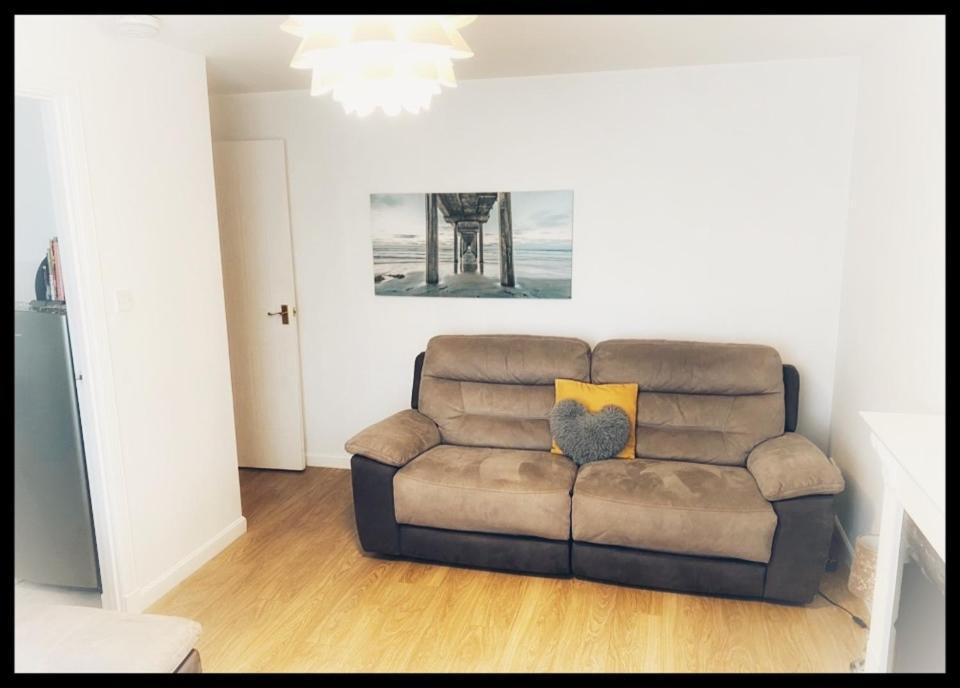 Ground Floor Central 1 Bed With Parking Абердин Экстерьер фото